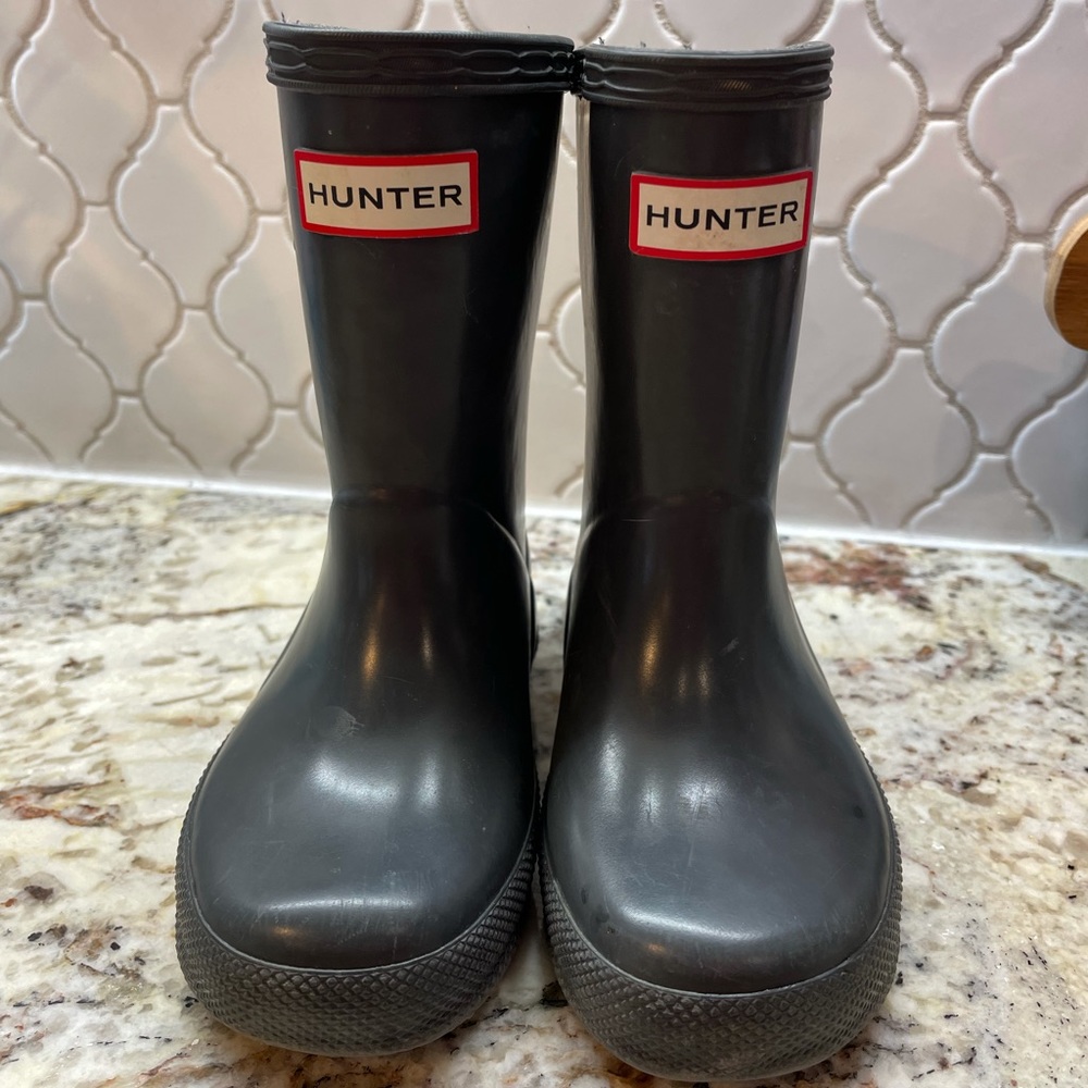 Hunter rain boots, charcoal grey, toddler size 6